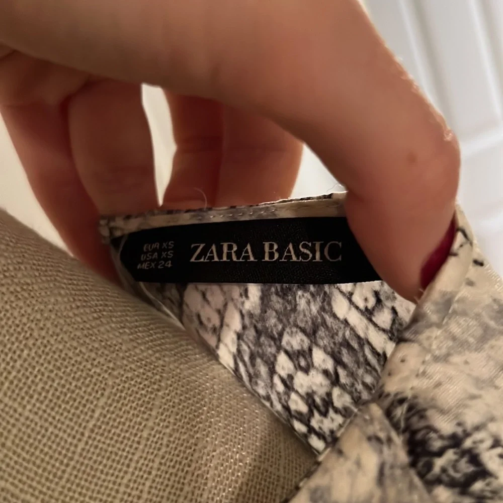 Zara dress - Picture 5 of 5